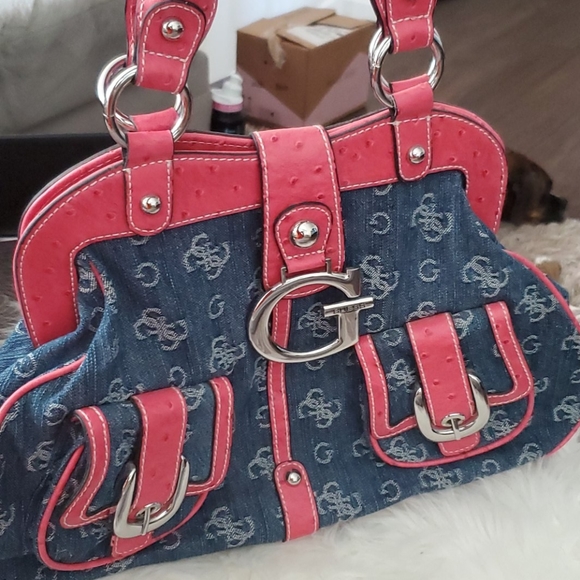 Guess Handbags - Guess purse